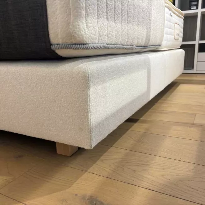 Soldes boxspring Styldecor avec tete de lit Versailles